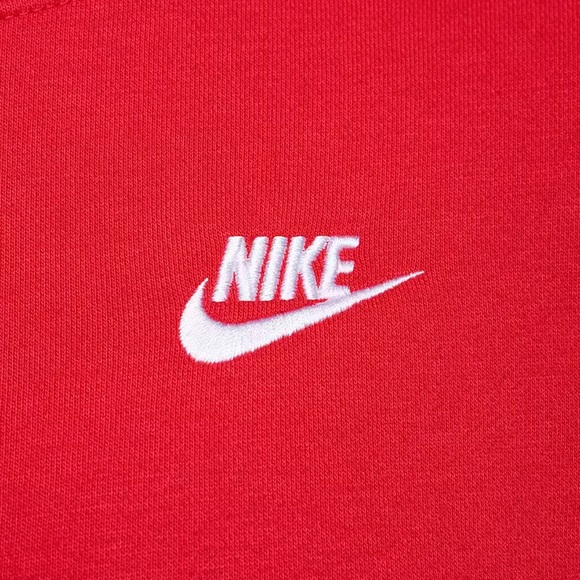 Nike Sportswear Club Fleece Crew-Neck Sweatshirt - Picture 3 of 6